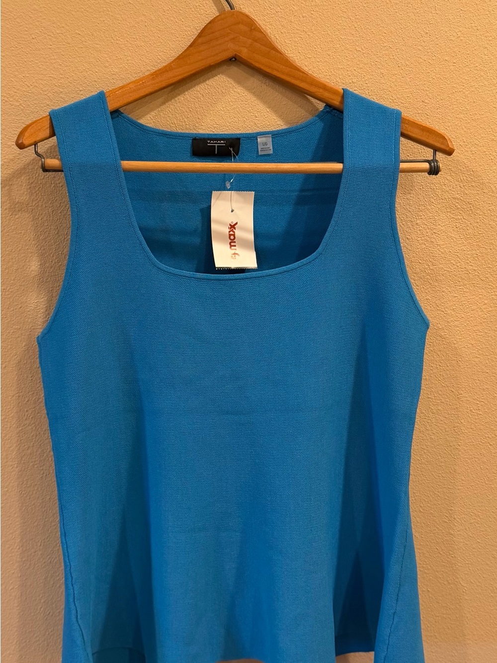 T Tahari Blue Sleeveless Knit Tank Top Swing Hem Size L NWT